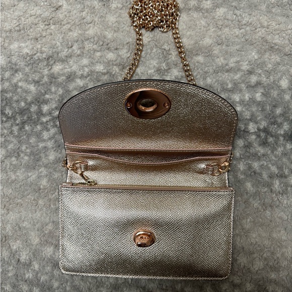 NWT Metallic Rose Gold Coach Wallet/Crossbody Purse - Picture 2 of 9
